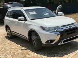 Mitsubishi Outlander 2020 White
