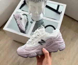 New Balance 1000