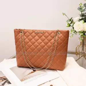 Quilted Chain Shoulder Tote Bag