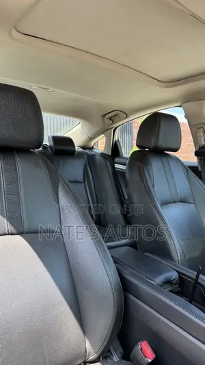 Honda Civic Touring Sedan 2018 Silver