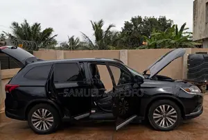 Mitsubishi Outlander SE FWD 2019 Black
