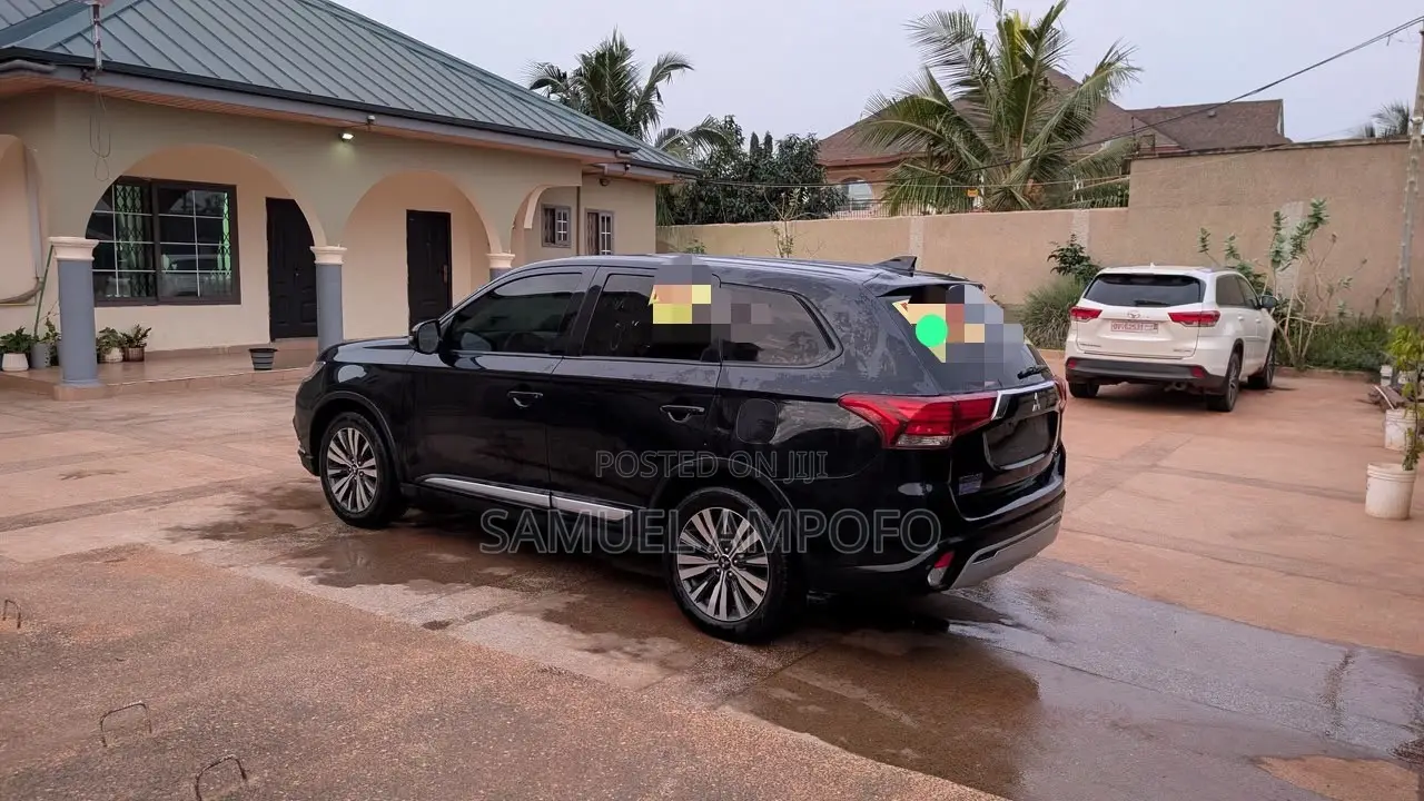 Mitsubishi Outlander SE FWD 2019 Black