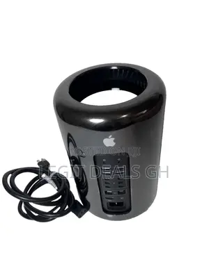 Desktop Computer Apple Mac Pro 32GB Intel Xeon SSD 1T