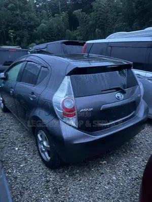 Toyota Aqua 2014 Black