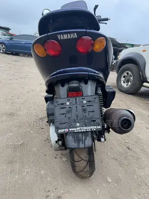 Yamaha Majesty 2000 Blue