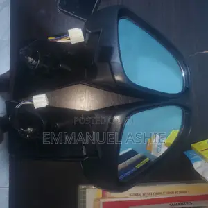 Toyota Vitz 2011- 2015 Side Mirror With Indicator Light