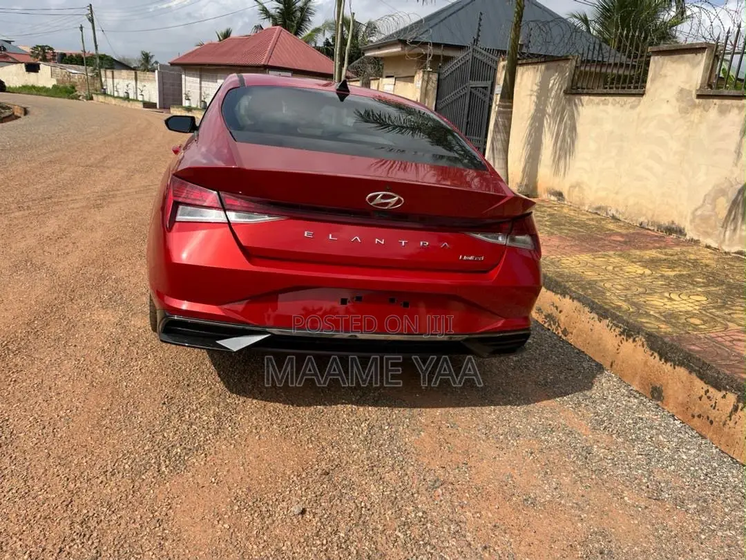 Hyundai Elantra Limited 2021 Red