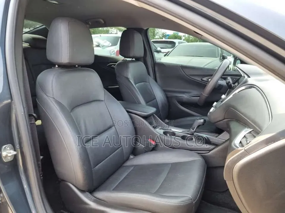Chevrolet Malibu L 2019 Black