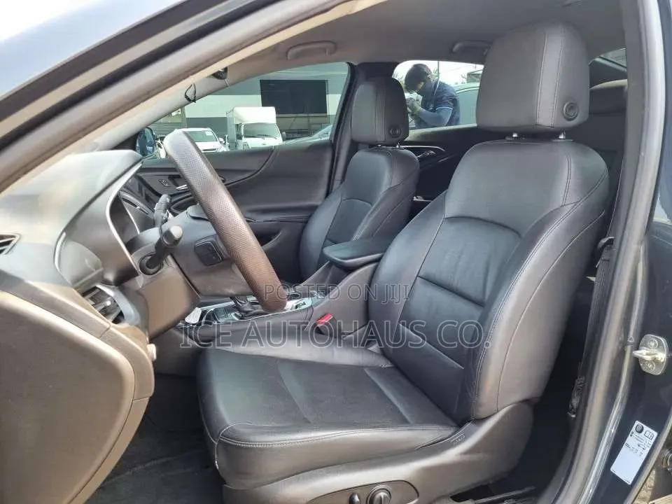 Chevrolet Malibu L 2019 Black