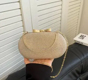 Bags and Wraps Lounge