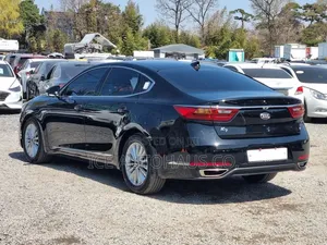 Kia Cadenza 2017 Black