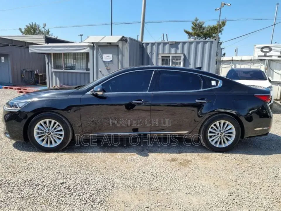 Kia Cadenza 2017 Black