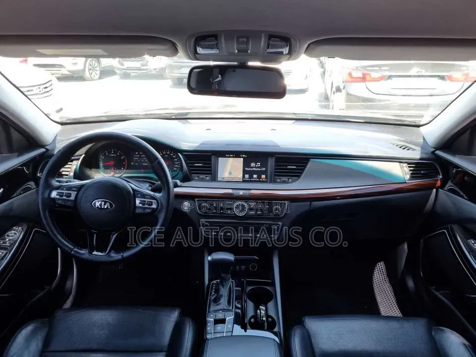 Kia Cadenza 2017 Black