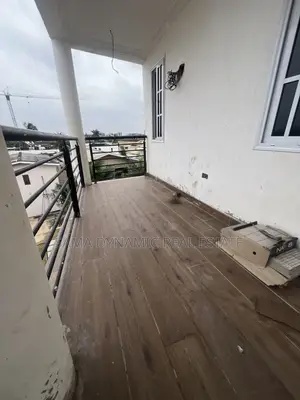 2bdrm Apartment in Labone for rent