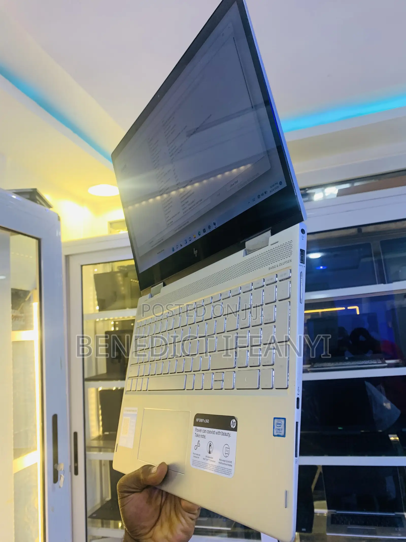 Laptop HP Envy 15-ep0xxx 16GB Intel Core i7 SSD 256GB