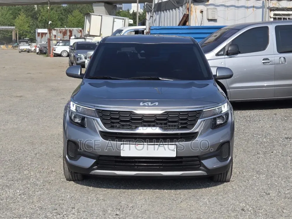 Kia Seltos S 2023 Silver