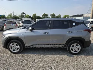 Kia Seltos S 2023 Silver
