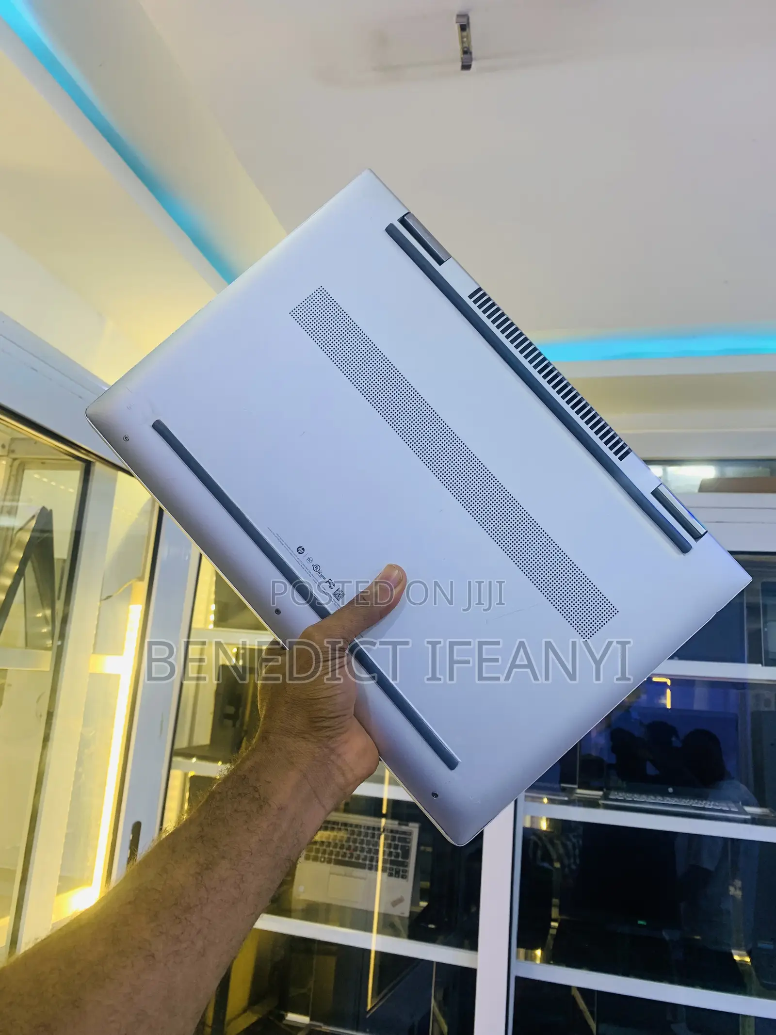 Laptop HP Envy 15-ep0xxx 16GB Intel Core i7 SSD 256GB