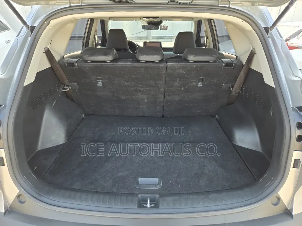 Kia Seltos S 2023 Silver