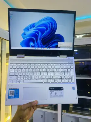 Laptop HP Envy 15-ep0xxx 16GB Intel Core i7 SSD 256GB