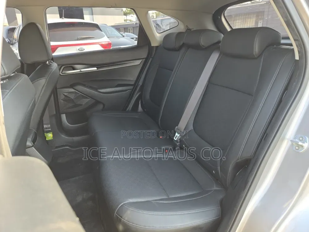 Kia Seltos S 2023 Silver
