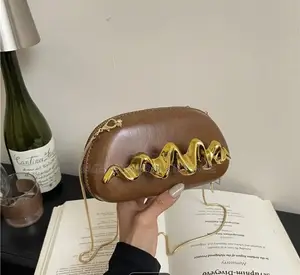 Bags and Wraps Lounge