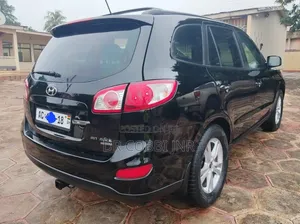 Hyundai Santa Fe 2011 Black