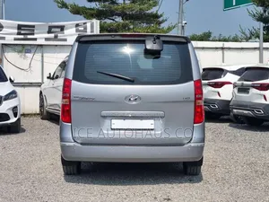 Hyundai Starex 2018 Grey