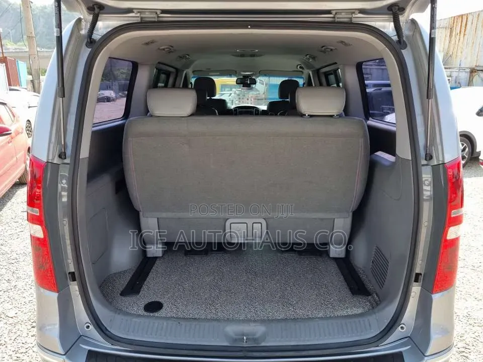 Hyundai Starex 2018 Grey