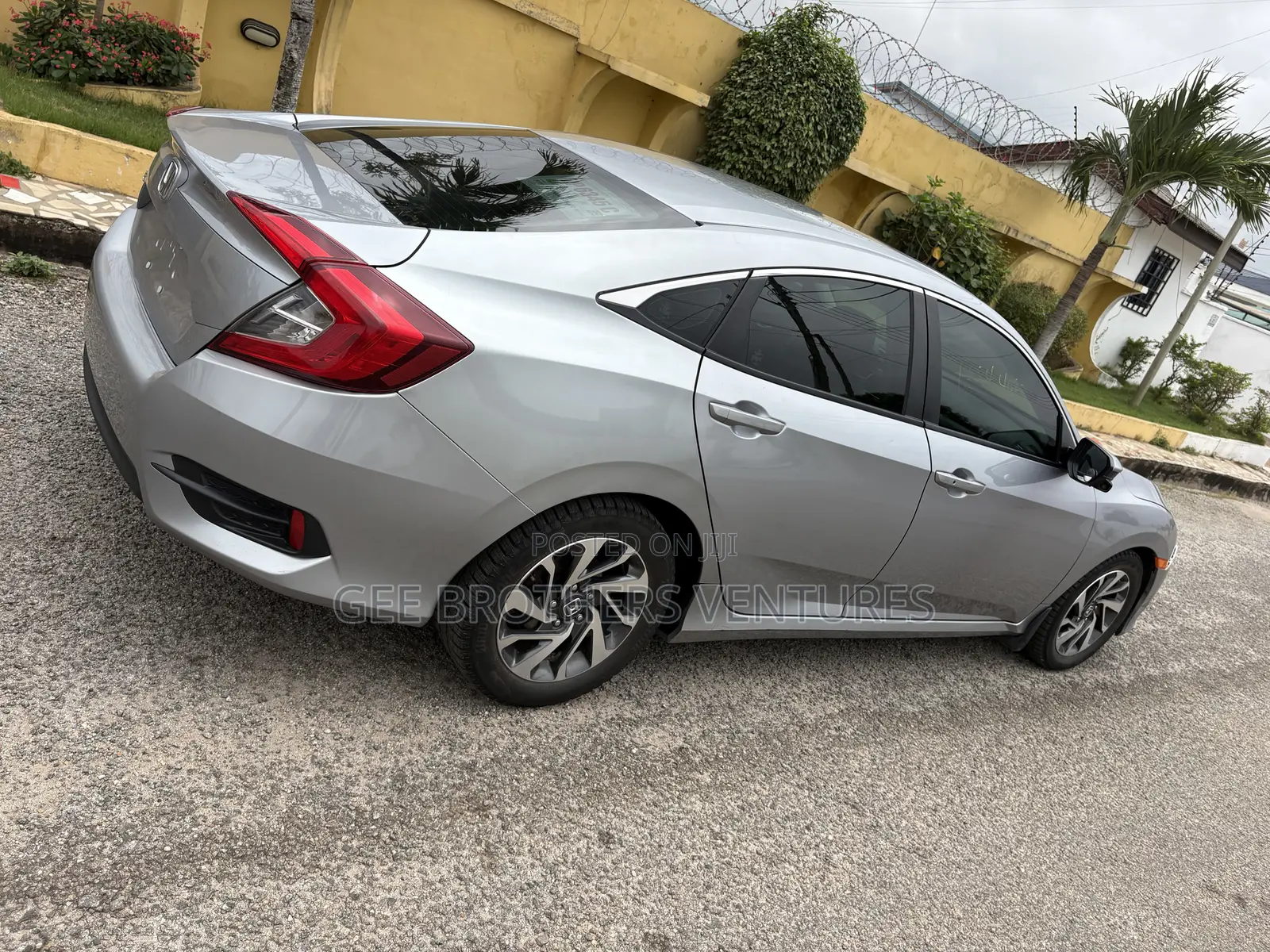 Honda Civic EX Sedan 2018 Gray