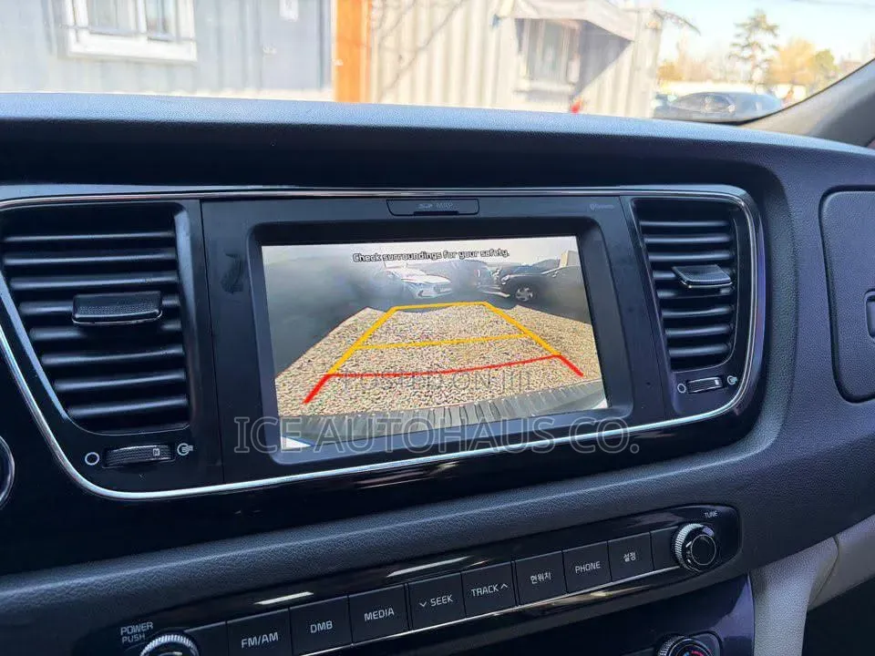 Kia Carnival 2017 Black