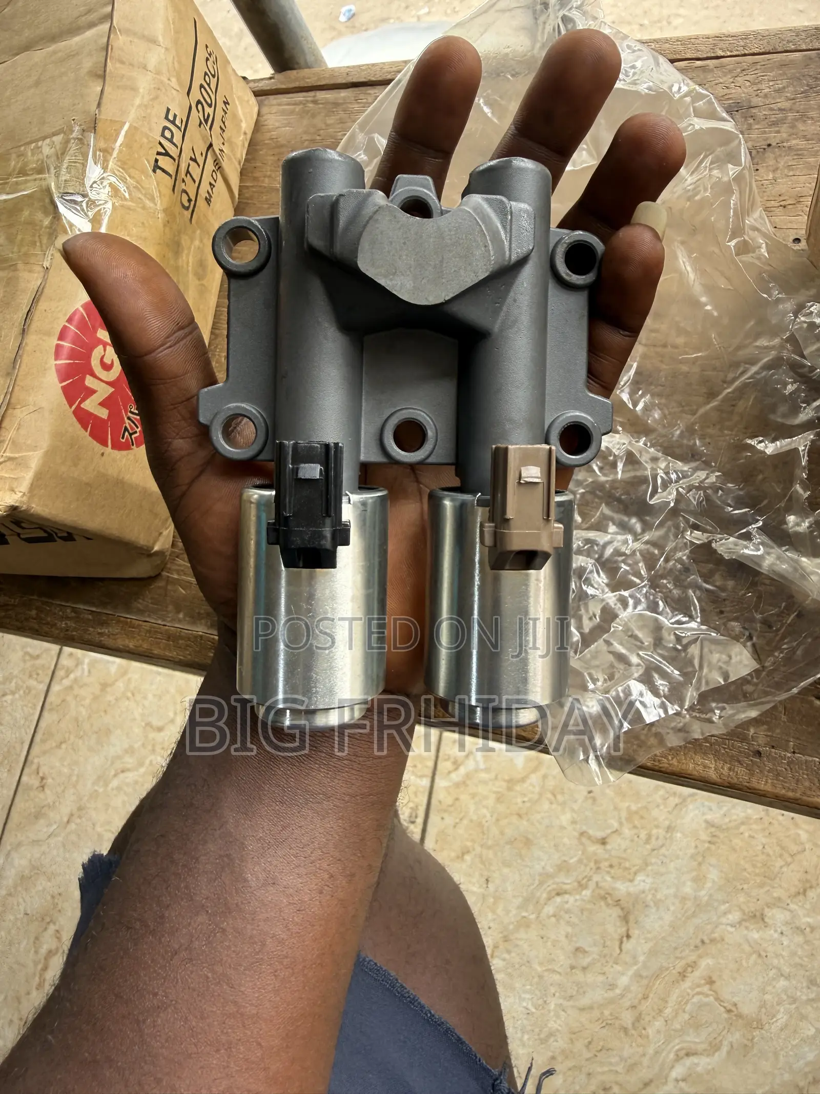 Honda CRV Acord Civic HRV Solenoid or VVT Sensor