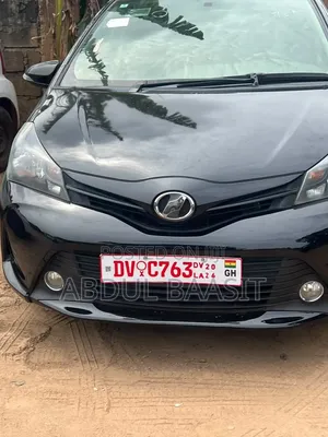 Toyota Vitz 2015 Black