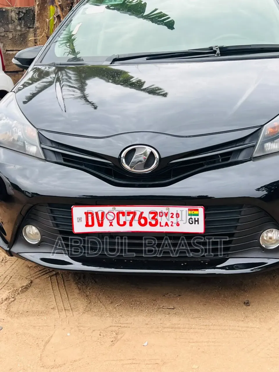 Toyota Vitz 2015 Black