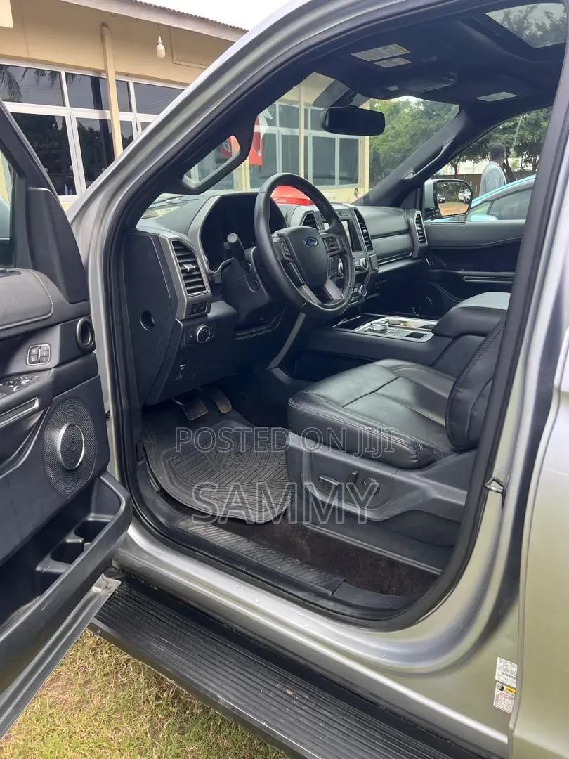 Ford Expedition 2019 Gray