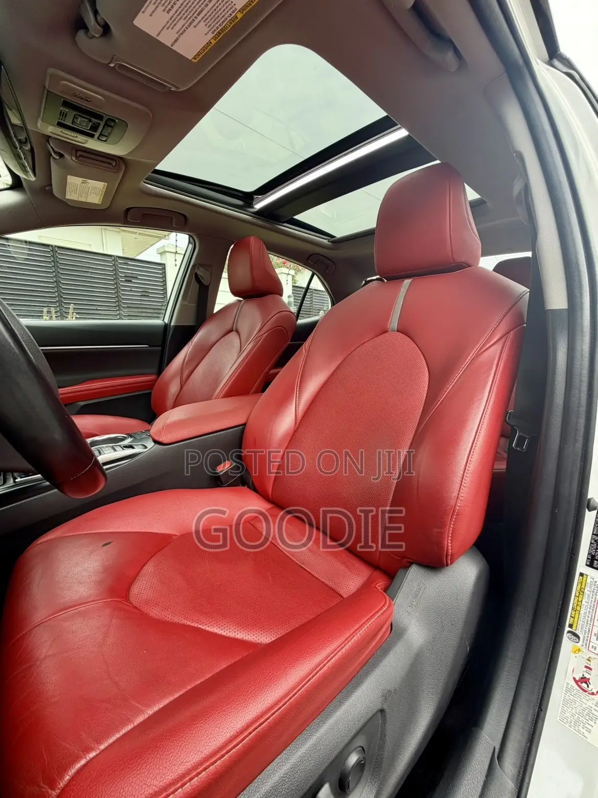 Toyota Camry XSE (2.5L 4cyl 8A) 2019 White