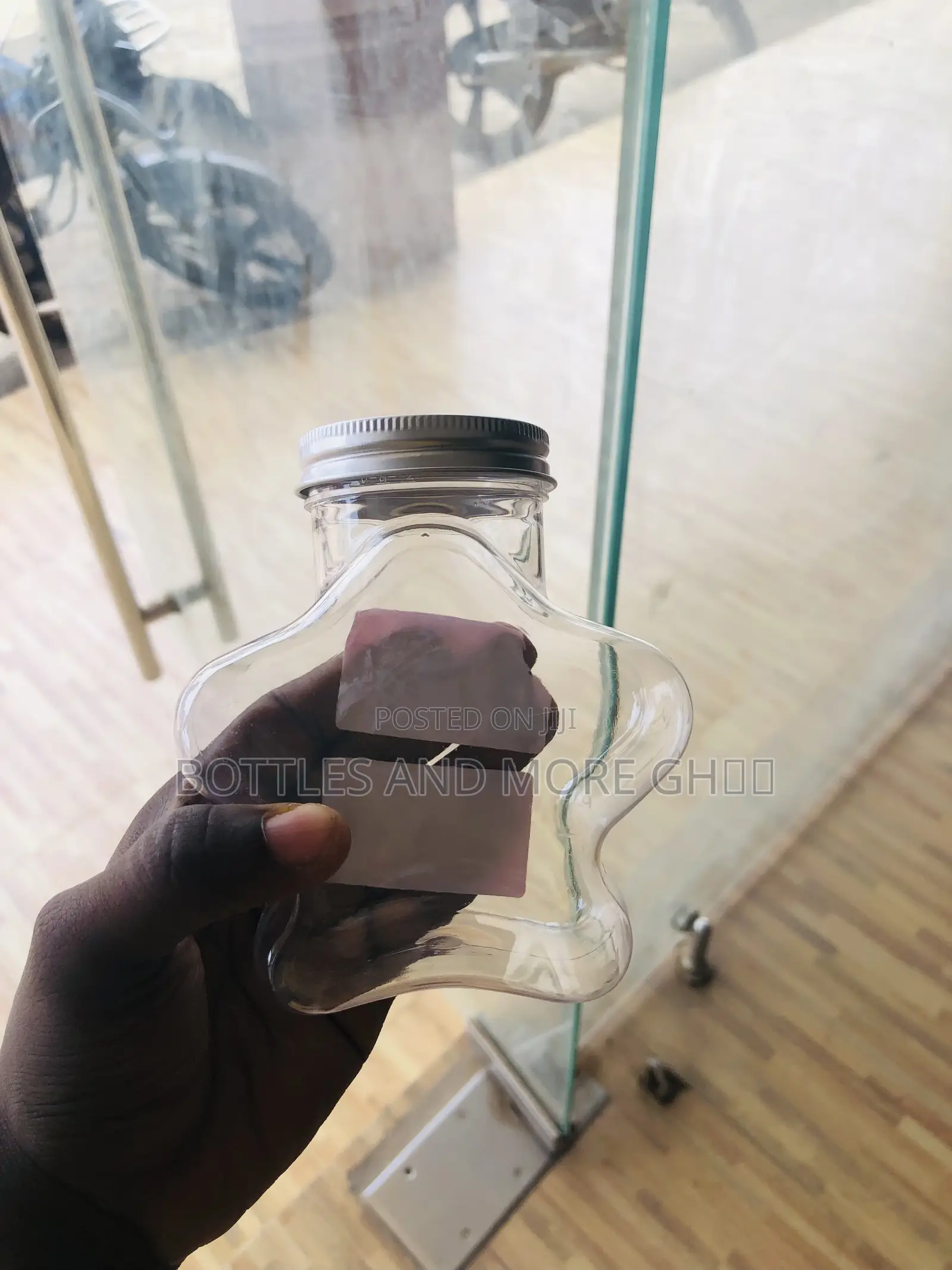 Plastic Bottles/Jars (300ml - 500ml)