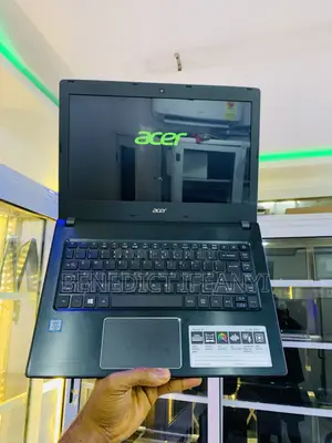 Laptop Acer Aspire E1 8GB Intel Core i3 HDD 1T