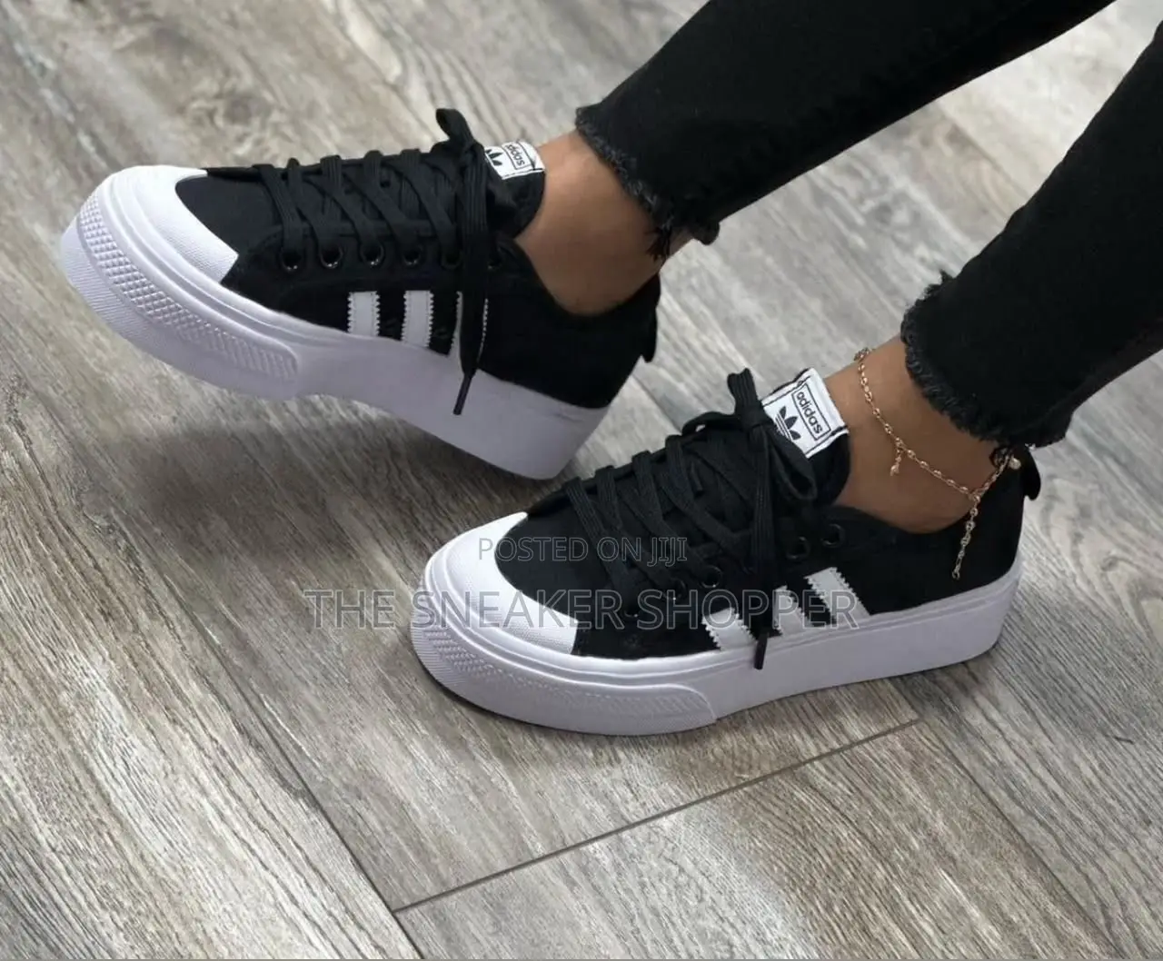 Adidas Nizza Platform Low "Black / White