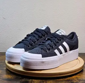 Adidas Nizza Platform Low "Black / White