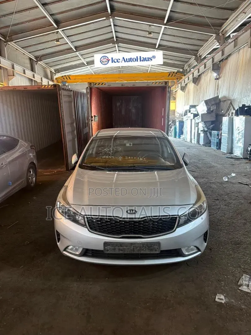 Kia Cerato 2016 Silver