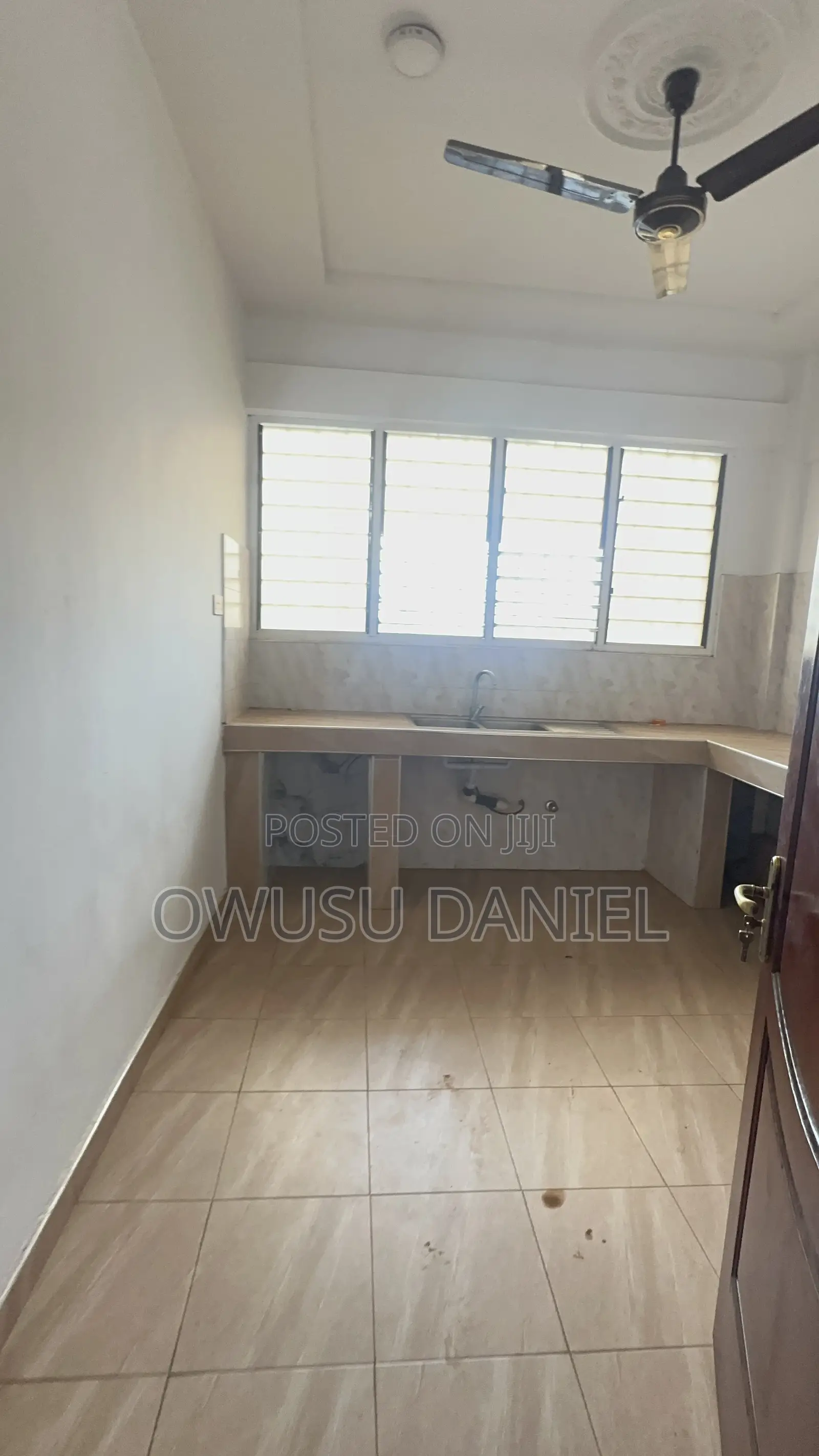 3bdrm Apartment in Anwomaso Nanahɔ, Kumasi Metropolitan for rent