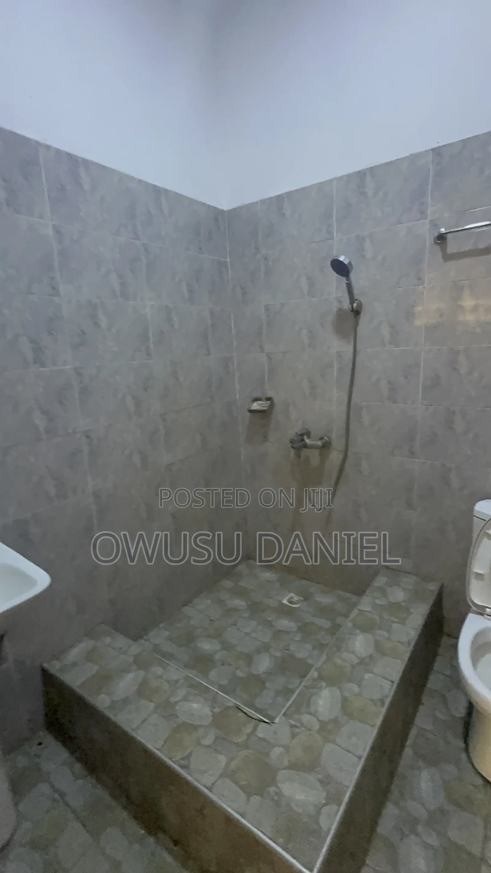 3bdrm Apartment in Anwomaso Nanahɔ, Kumasi Metropolitan for rent