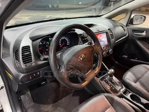 Kia Cerato 2016 Silver