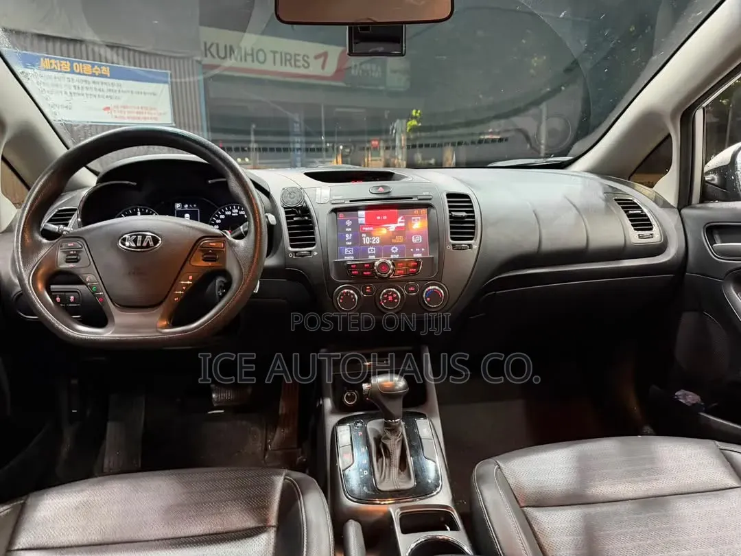 Kia Cerato 2016 Silver