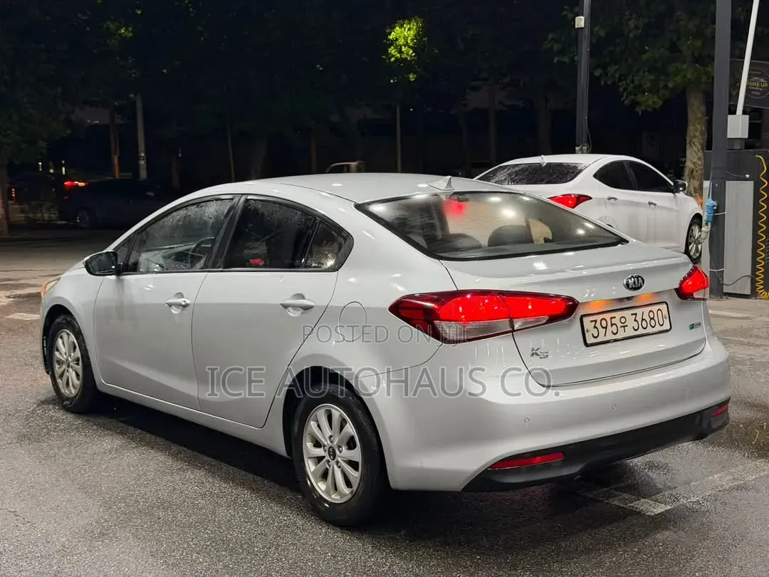 Kia Cerato 2016 Silver