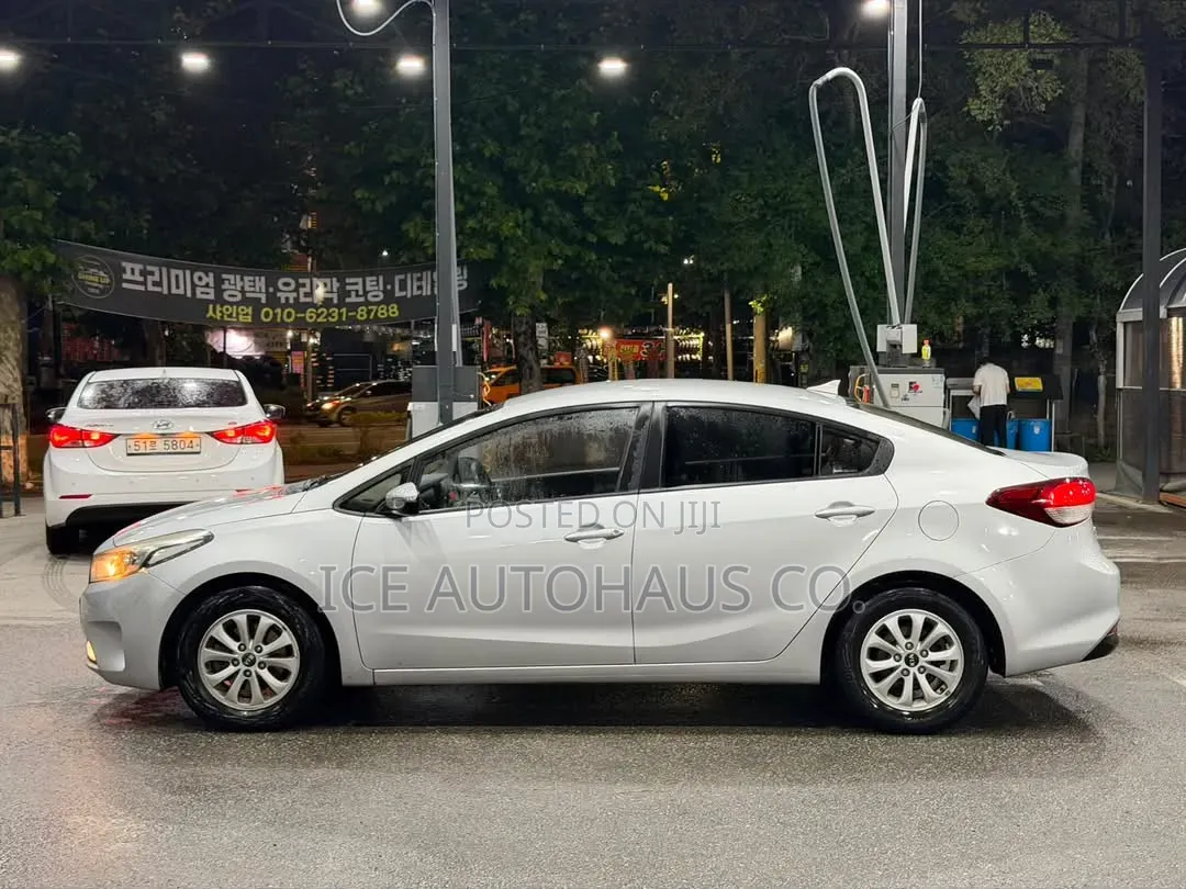 Kia Cerato 2016 Silver
