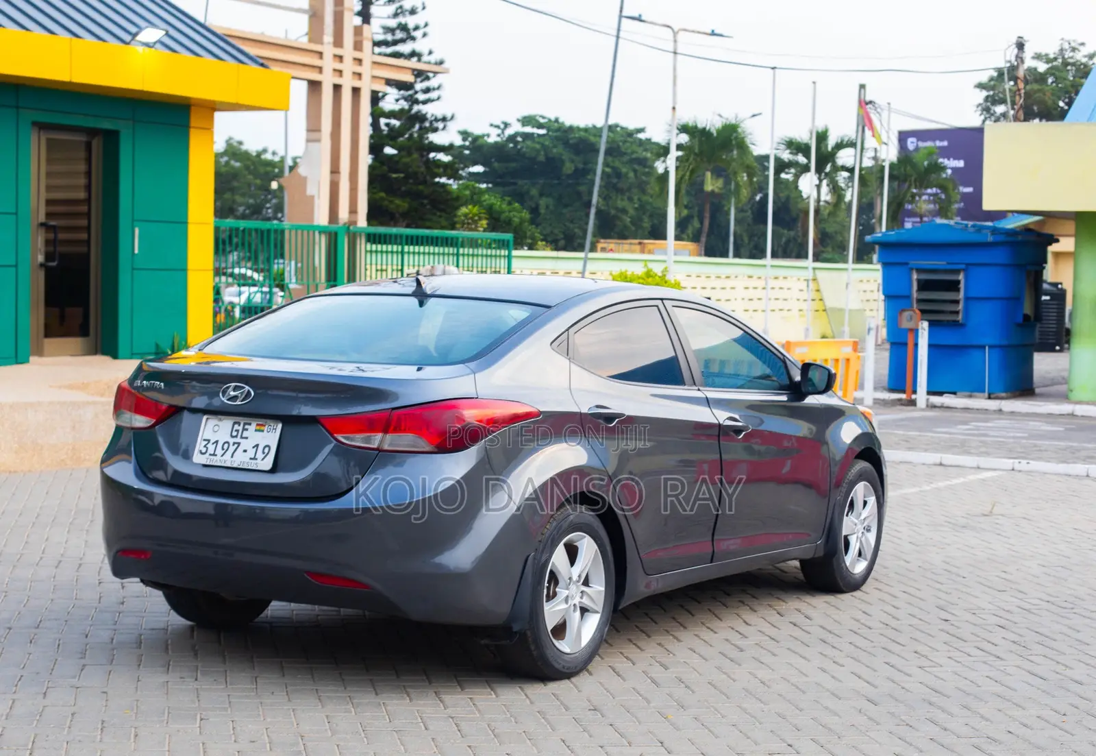 Hyundai Elantra SE 4dr Sedan (1.8L 4cyl 6A) 2014 Gray