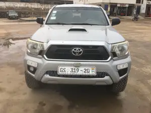 Toyota Tacoma 2012 Silver