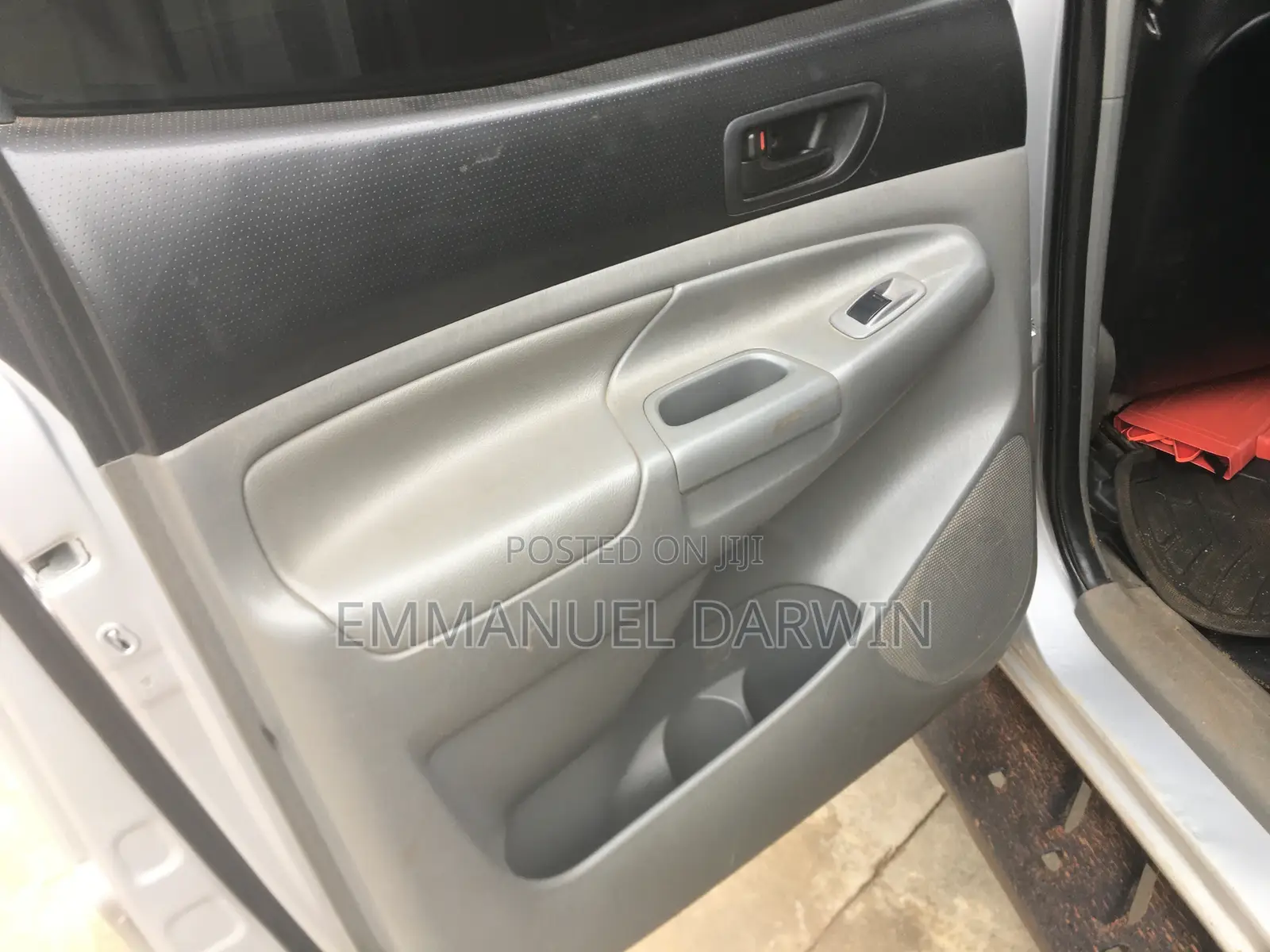 Toyota Tacoma 2012 Silver